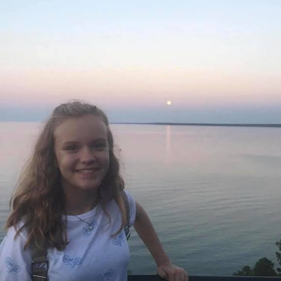 Meet your Posher, Paige - Picture 1 of 1